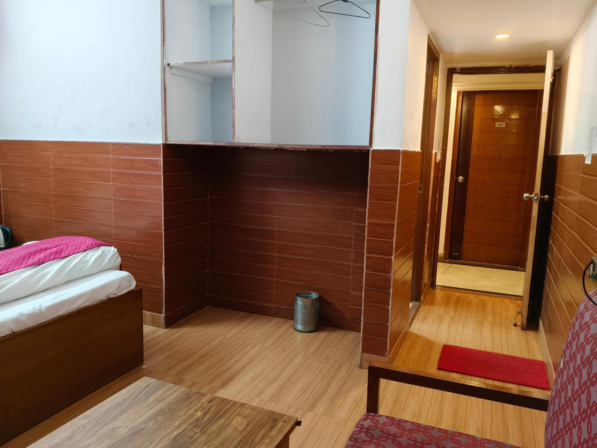 Hotel Kailash Residency Ντεχραντούν Εξωτερικό φωτογραφία
